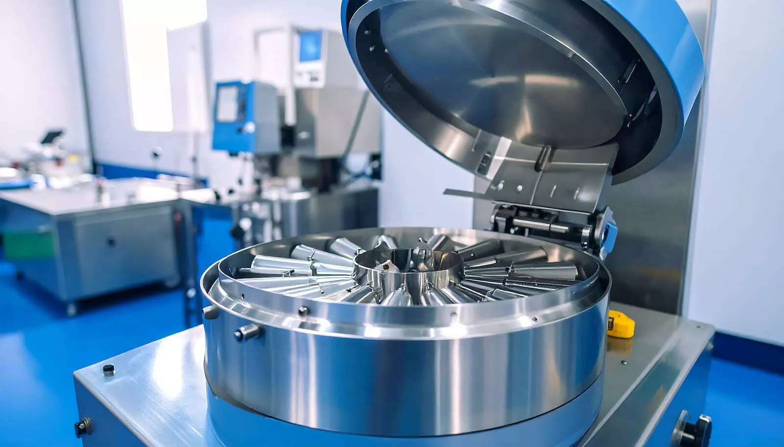 Monitoring clean room testing