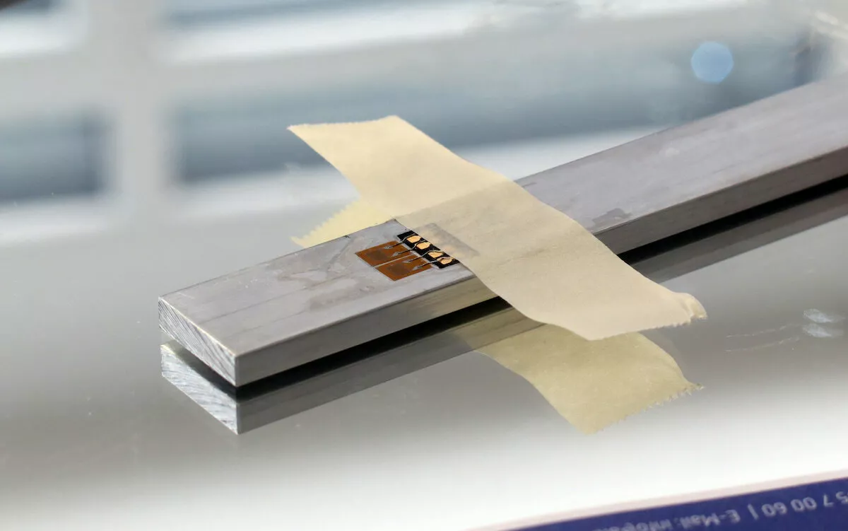 Strain gauge aplication Althen